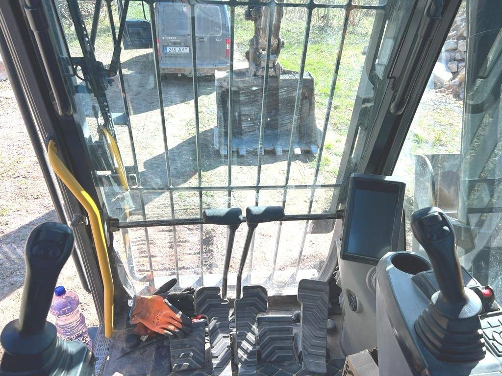 Pelle sur chenille Volvo EC 220 EL: photos 23