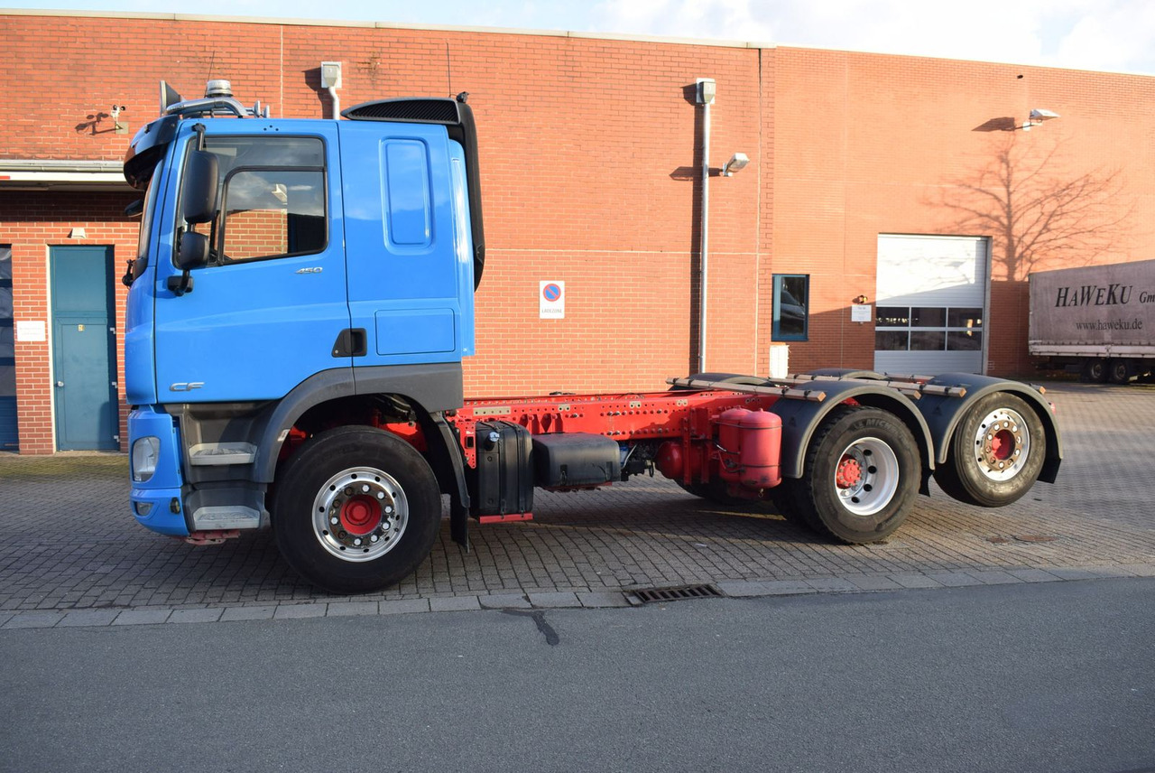 DAF CF 450 6x2 Fahrgestell Klima Navi Lift Retarder - Camion benne: photos 3 DAF CF 450 6x2 Fahrgestell Klima Navi Lift Retarder - Camion benne: photos 3