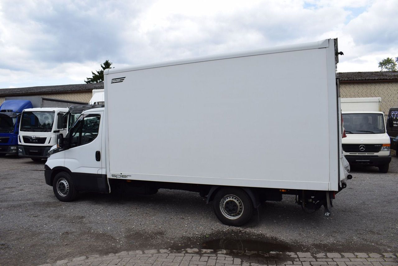 Iveco Daily 35 S14 Koffer LBW Automatik Motorschaden - Fourgon grand volume: photos 3 Iveco Daily 35 S14 Koffer LBW Automatik Motorschaden - Fourgon grand volume: photos 3