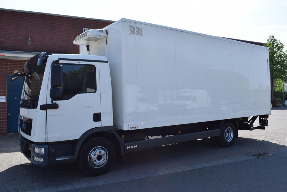MAN TGL 8.180 Koffer 6,20mLBW 1000KG Klima - Camion fourgon: photos 3 MAN TGL 8.180 Koffer 6,20mLBW 1000KG Klima - Camion fourgon: photos 3