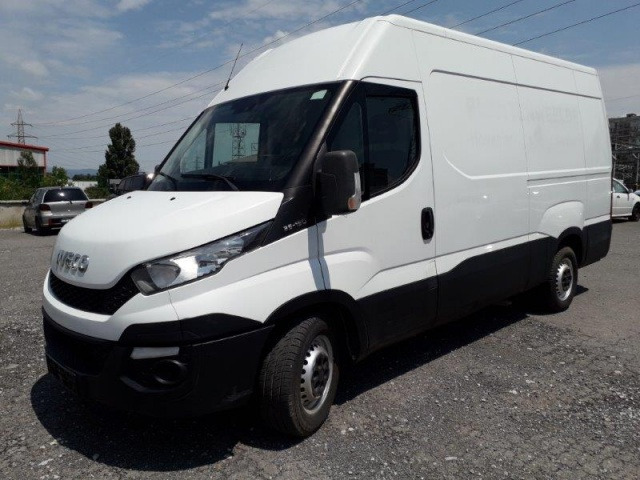 IVECO 35S15V - Fourgon utilitaire: photos 1 IVECO 35S15V - Fourgon utilitaire: photos 1