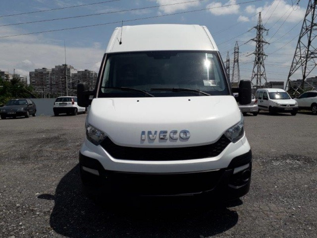 IVECO 35S15V - Fourgon utilitaire: photos 3 IVECO 35S15V - Fourgon utilitaire: photos 3