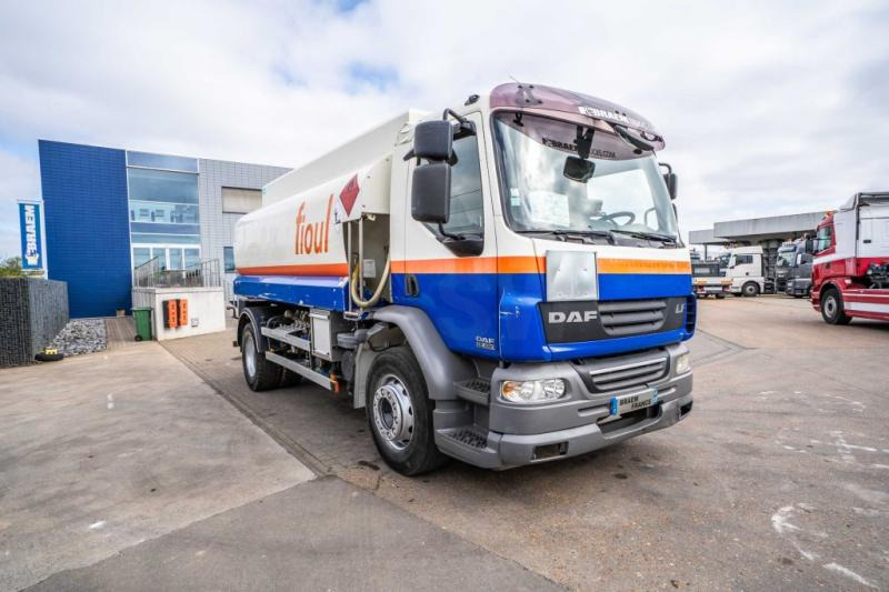 DAF LF55 280+ ALU 13000L/4 COMP. - Camion citerne: photos 2 DAF LF55 280+ ALU 13000L/4 COMP. - Camion citerne: photos 2
