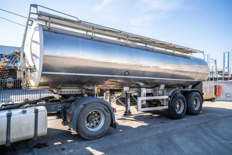 Magyar CITERNE HYDROLIQUE MONO-CUVE + 26.000 L - Semi-remorque citerne: photos 1 Magyar CITERNE HYDROLIQUE MONO-CUVE + 26.000 L - Semi-remorque citerne: photos 1