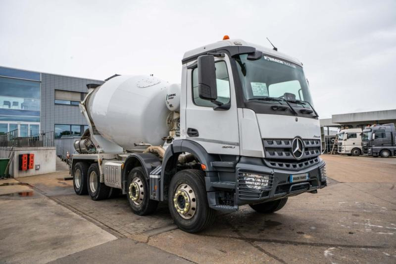 Mercedes AROCS 3240 + STETTER 9m3 - Camion malaxeur: photos 2 Mercedes AROCS 3240 + STETTER 9m3 - Camion malaxeur: photos 2