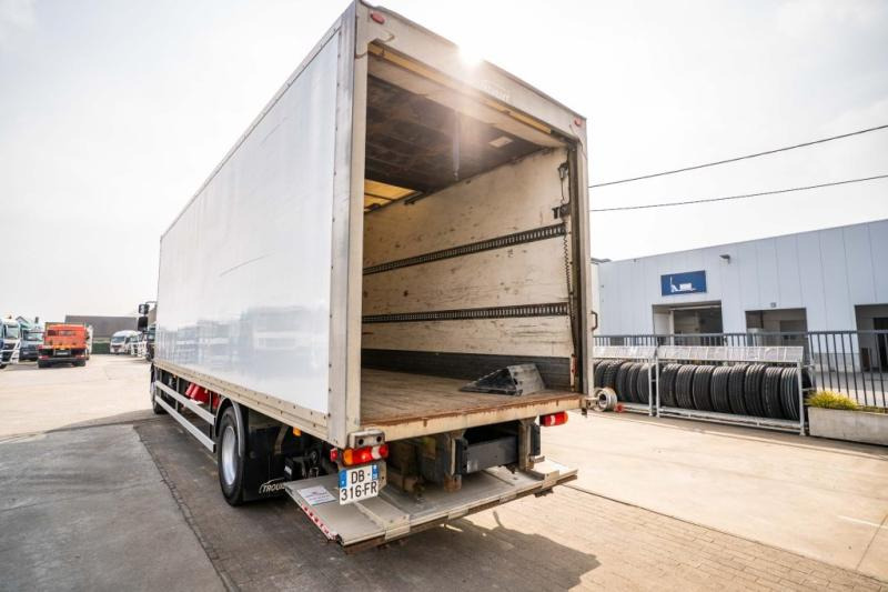 Renault MIDLUM 270 DXI (18t.) - Camion fourgon: photos 5 Renault MIDLUM 270 DXI (18t.) - Camion fourgon: photos 5