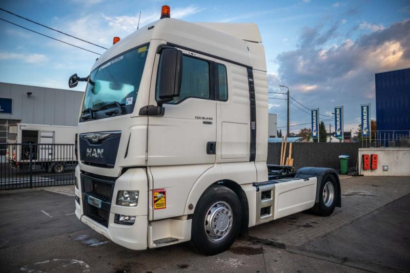 MAN TGX 18.440 XLX BLS+INTARDER - Tracteur routier: photos 1 MAN TGX 18.440 XLX BLS+INTARDER - Tracteur routier: photos 1