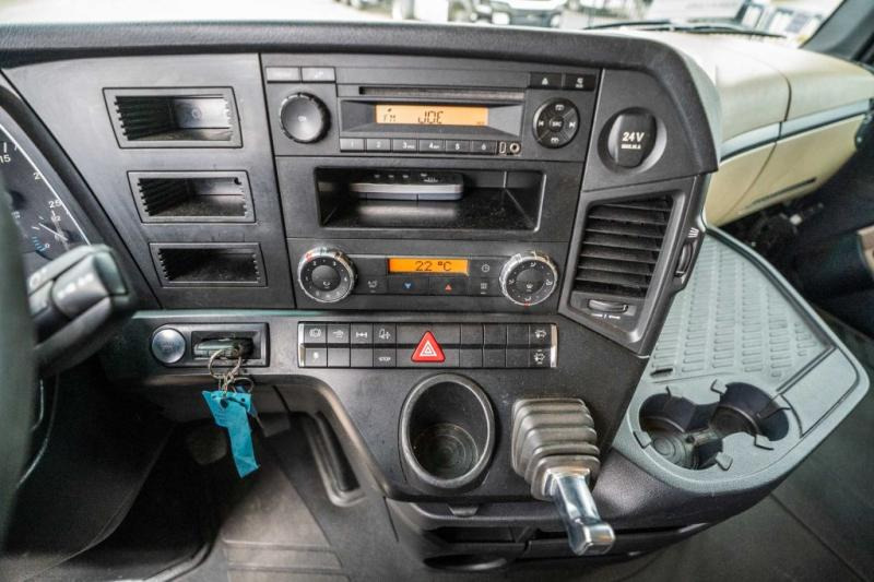 Tracteur routier Mercedes ACTROS 1845 LS: photos 8