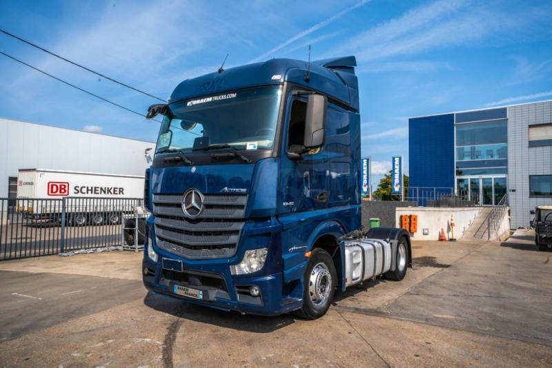 Mercedes ACTROS 1846 LS - Tracteur routier: photos 1 Mercedes ACTROS 1846 LS - Tracteur routier: photos 1