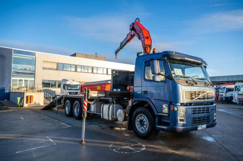 Volvo FM 300-6x2+FASSI 19t/m + 2EXT - Remorqueuse: photos 2 Volvo FM 300-6x2+FASSI 19t/m + 2EXT - Remorqueuse: photos 2