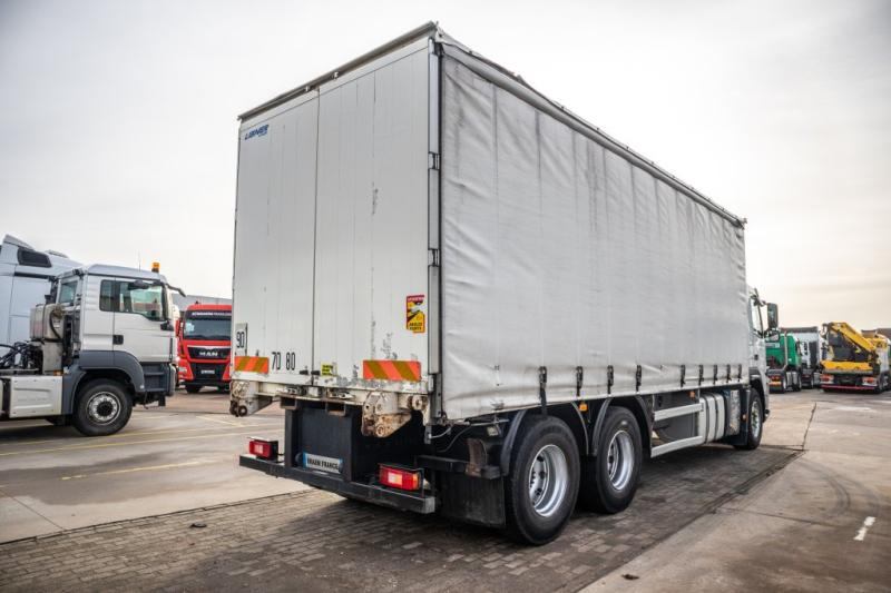 Volvo FM330-6x2-10 pneus/tires-intarder - Camion à rideaux coulissants: photos 3 Volvo FM330-6x2-10 pneus/tires-intarder - Camion à rideaux coulissants: photos 3