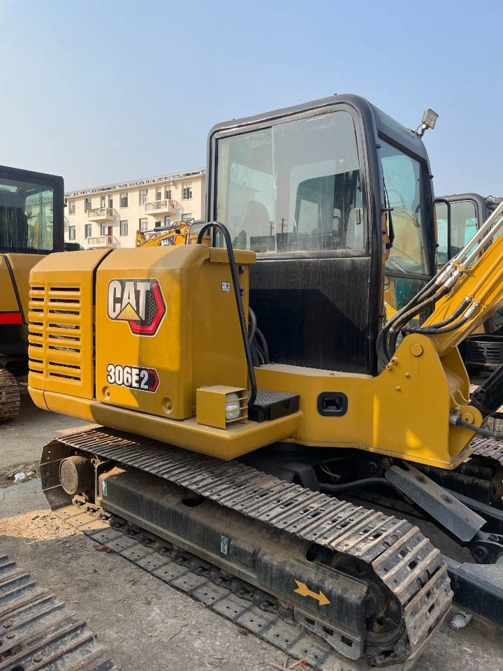 CAT 306 - Pelle sur chenille: photos 1 CAT 306 - Pelle sur chenille: photos 1