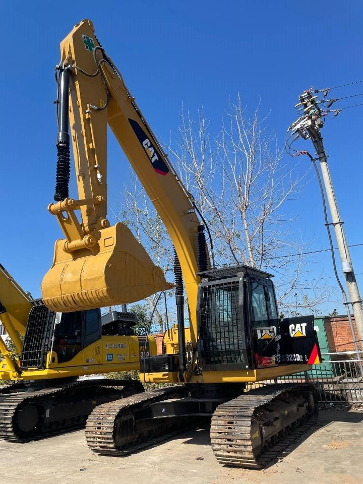 CAT 323D2 - Pelle sur chenille: photos 5 CAT 323D2 - Pelle sur chenille: photos 5