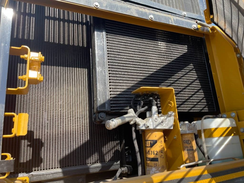 CAT 330 D - Pelle sur chenille: photos 2 CAT 330 D - Pelle sur chenille: photos 2