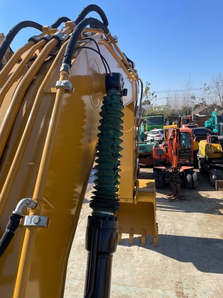 CAT 330 D - Pelle sur chenille: photos 3 CAT 330 D - Pelle sur chenille: photos 3