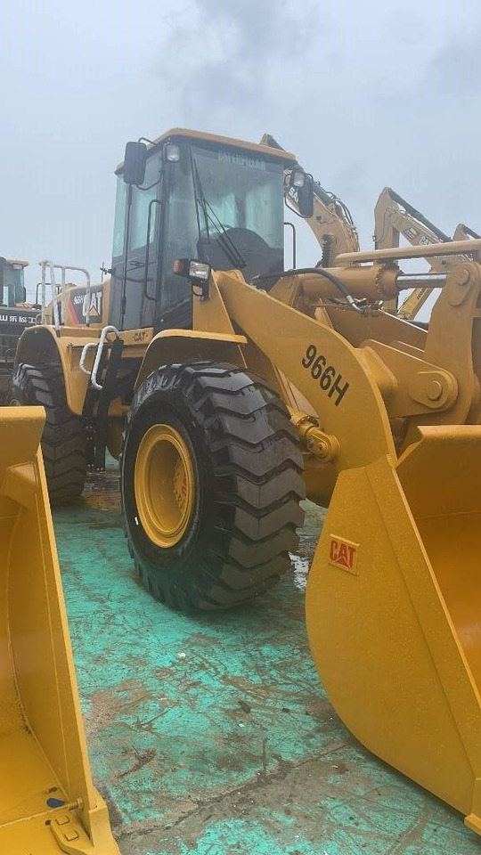 CAT 966 H - Chargeuse sur pneus: photos 5 CAT 966 H - Chargeuse sur pneus: photos 5