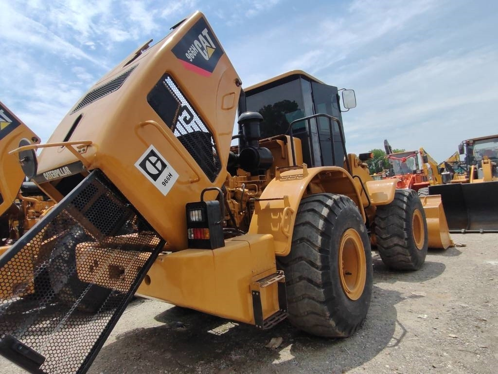 CAT 966 H - Pelle sur chenille: photos 4 CAT 966 H - Pelle sur chenille: photos 4