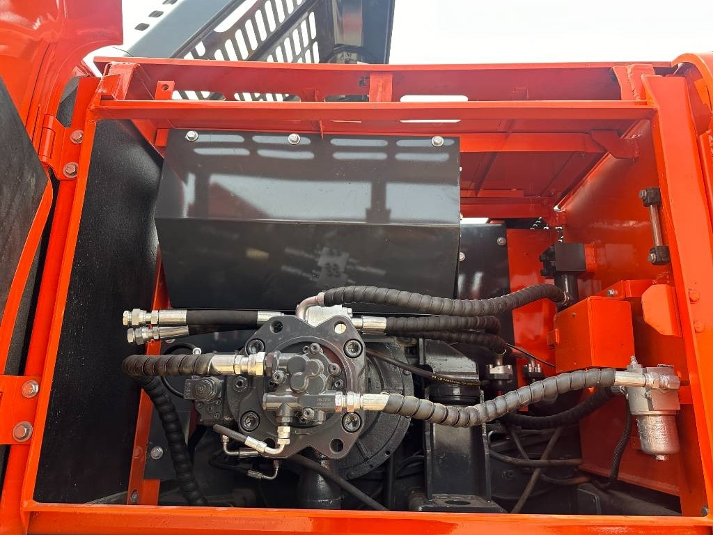 Doosan DX 225LC-9C - Pelle sur chenille: photos 5 Doosan DX 225LC-9C - Pelle sur chenille: photos 5