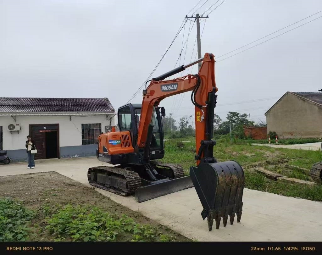 Doosan DX 60 - Mini pelle: photos 3 Doosan DX 60 - Mini pelle: photos 3
