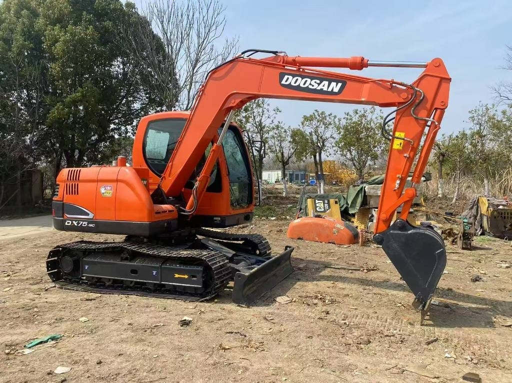 Doosan DX 75-9 C - Mini pelle: photos 4 Doosan DX 75-9 C - Mini pelle: photos 4
