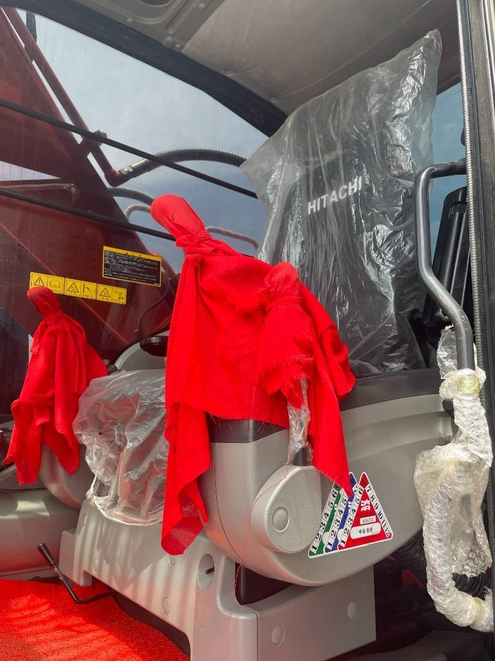 Hitachi ZX 200 - Pelle sur chenille: photos 5 Hitachi ZX 200 - Pelle sur chenille: photos 5