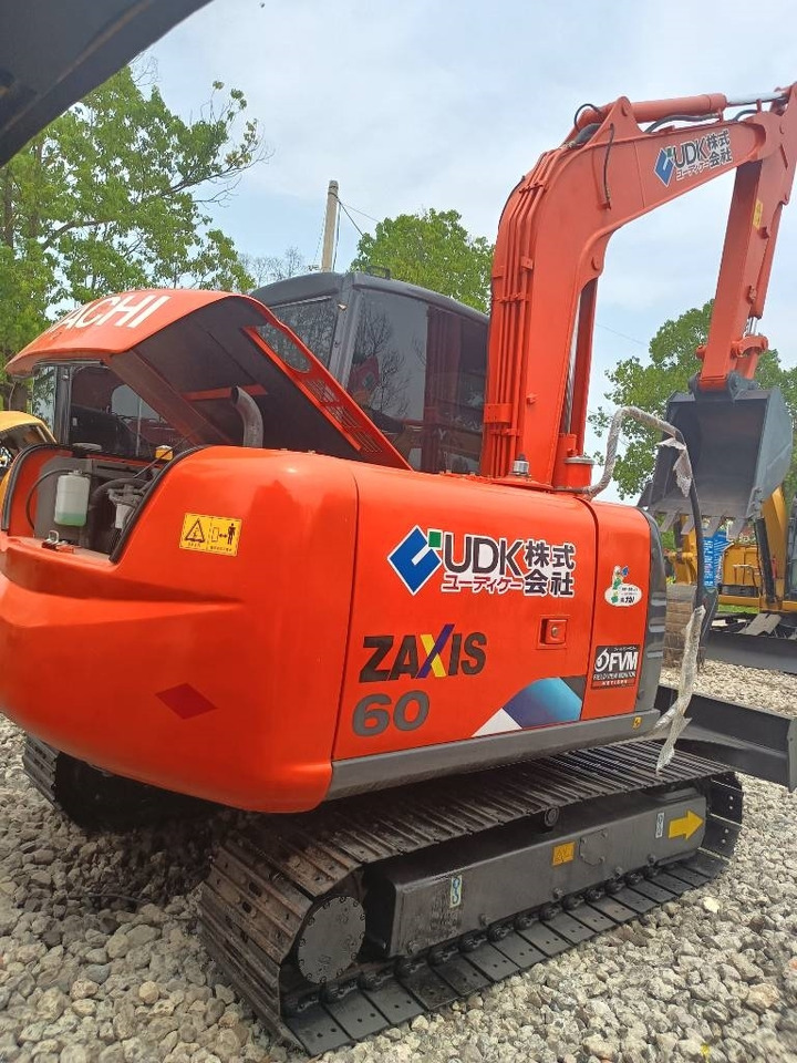 Mini pelle neuf Hitachi ZX 60: photos 7