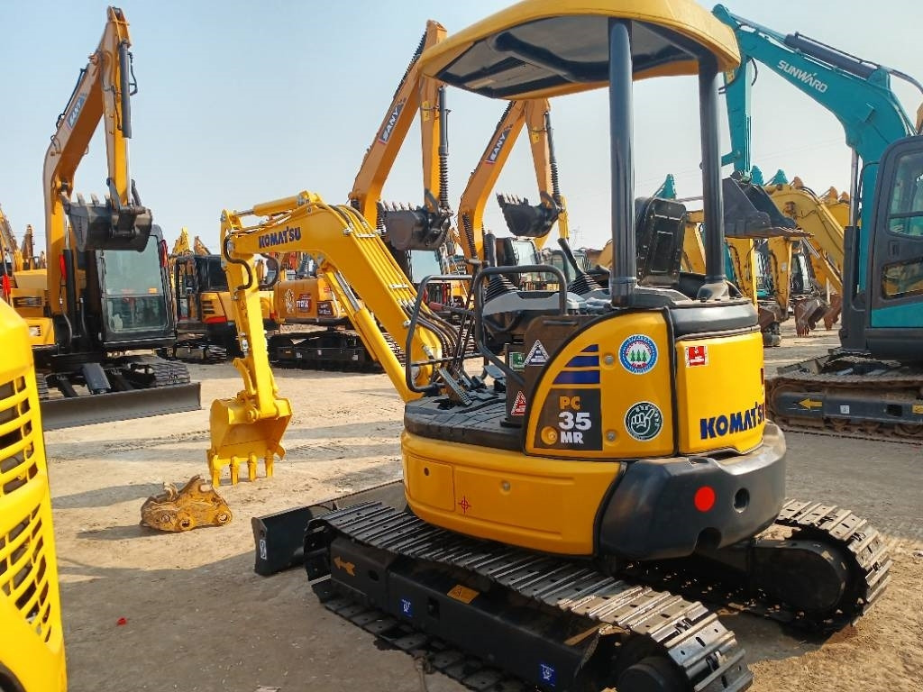Komatsu PC 35  - Mini pelle: photos 3 Komatsu PC 35  - Mini pelle: photos 3