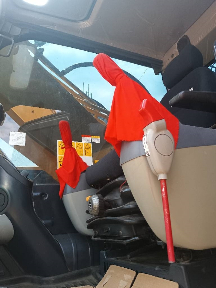 Komatsu PC 360 - Pelle sur chenille: photos 3 Komatsu PC 360 - Pelle sur chenille: photos 3