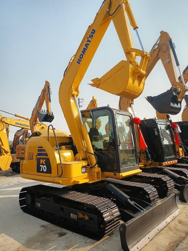 Komatsu PC 70  - Mini pelle: photos 3 Komatsu PC 70  - Mini pelle: photos 3