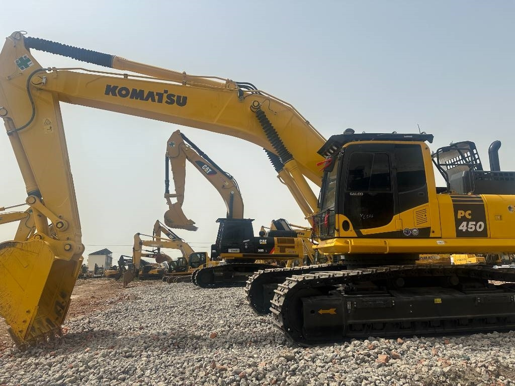 Komatsu PC450 - Pelle sur chenille: photos 2 Komatsu PC450 - Pelle sur chenille: photos 2
