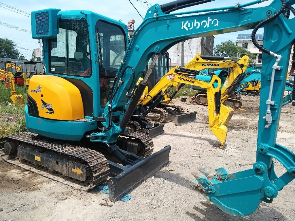 Kubota U 30 - Mini pelle: photos 1 Kubota U 30 - Mini pelle: photos 1