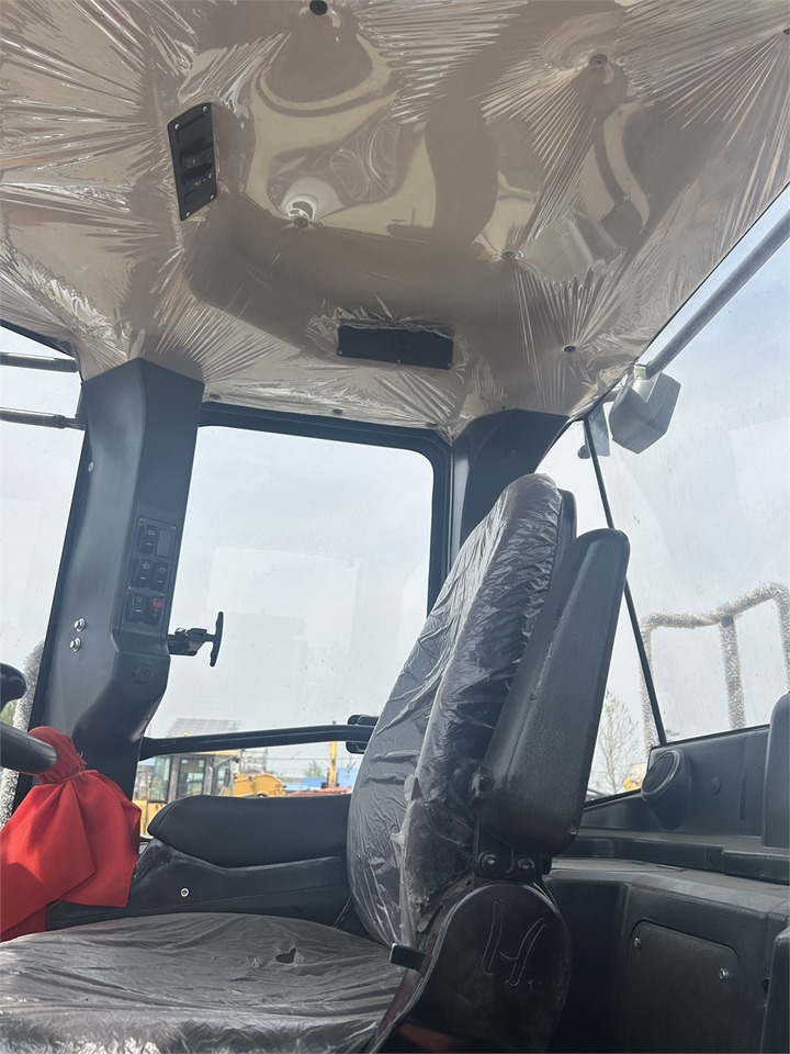 Liugong 856 H - Chargeuse sur pneus: photos 3 Liugong 856 H - Chargeuse sur pneus: photos 3