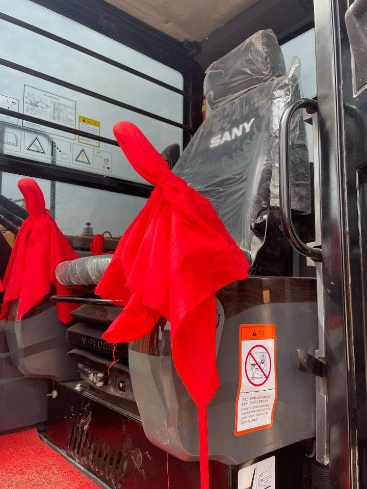 Sany SY 95 C - Pelle sur chenille: photos 3 Sany SY 95 C - Pelle sur chenille: photos 3