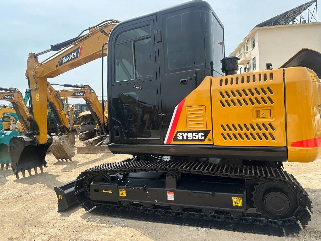 Sany SY 95 C - Pelle sur chenille: photos 2 Sany SY 95 C - Pelle sur chenille: photos 2