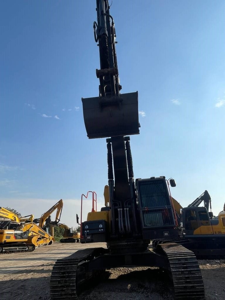 Volvo EC 380 D L - Pelle sur chenille: photos 3 Volvo EC 380 D L - Pelle sur chenille: photos 3