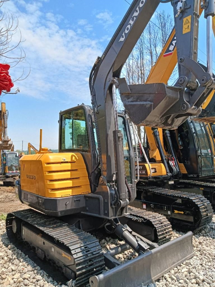 Volvo EC 60 - Pelle sur chenille: photos 5 Volvo EC 60 - Pelle sur chenille: photos 5