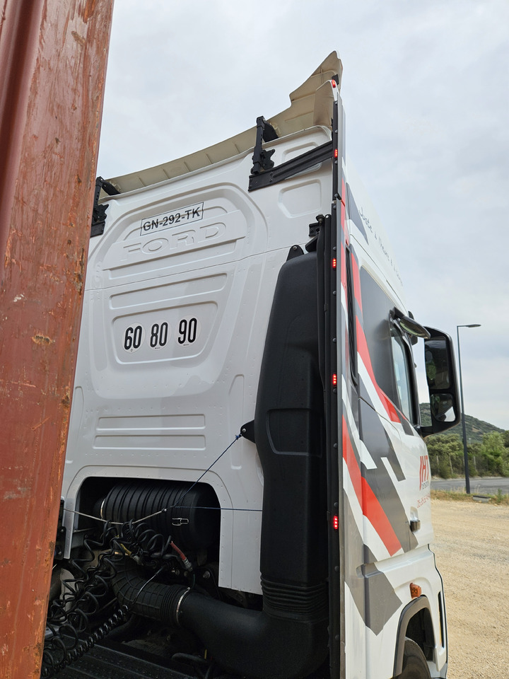 FORD Fmax 500 - Tracteur routier: photos 2 FORD Fmax 500 - Tracteur routier: photos 2