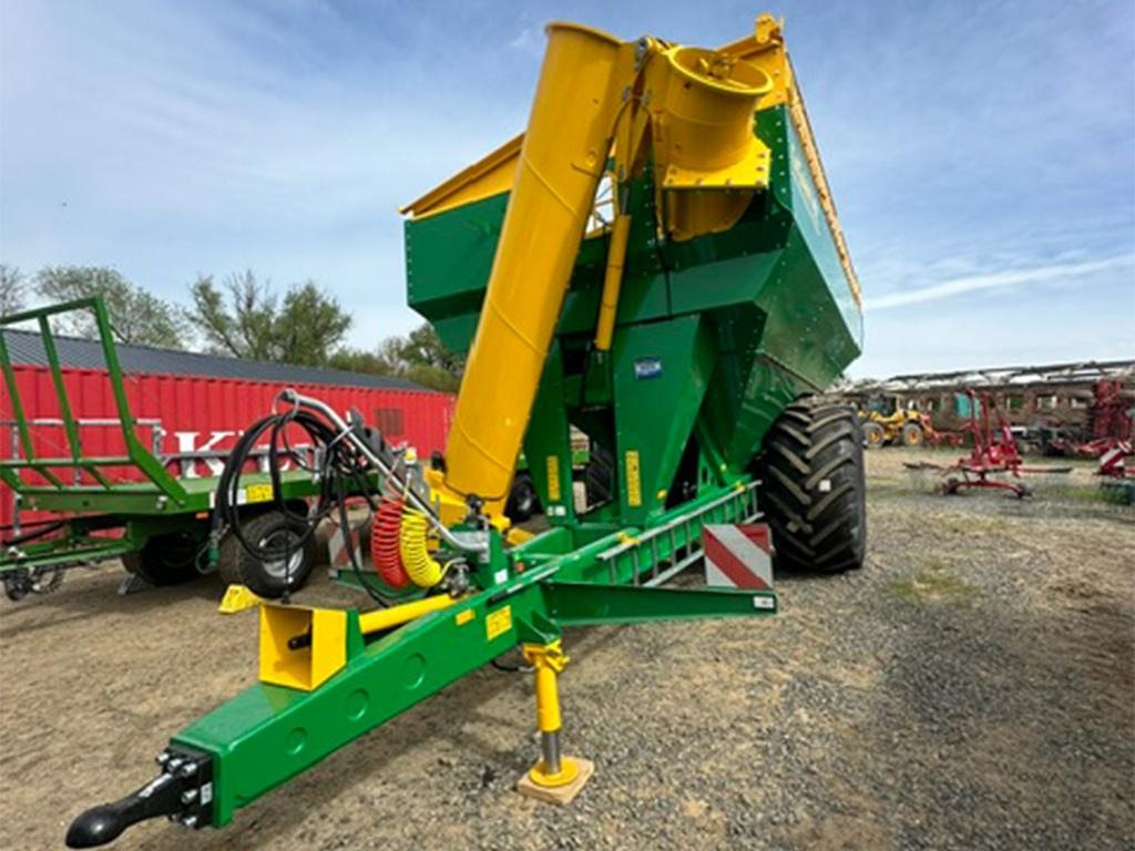 ZDT GIGANT, NP 30, Prekladací voz - Remorque agricole: photos 2 ZDT GIGANT, NP 30, Prekladací voz - Remorque agricole: photos 2