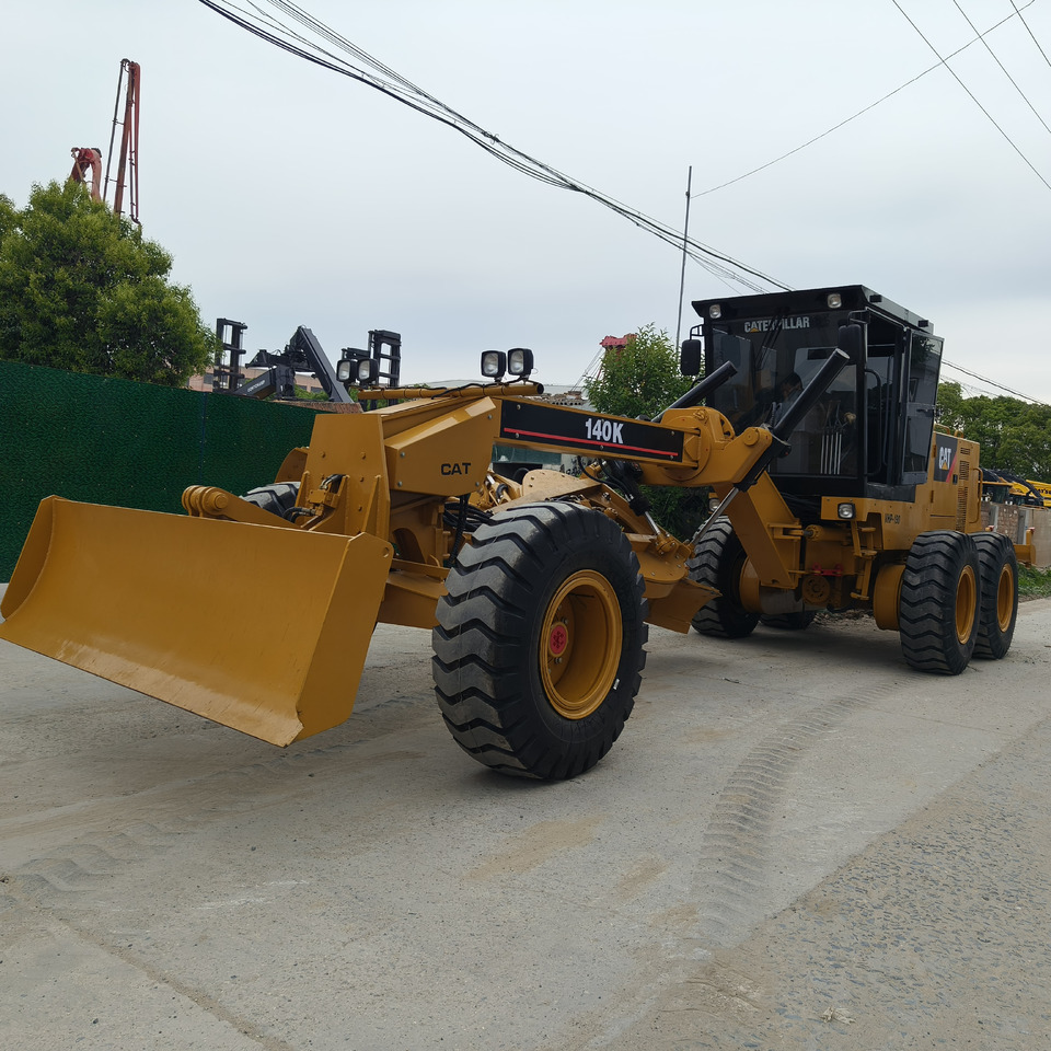 CATERPILLAR 140k used cat 140 motor grader with motor grader - Niveleuse: photos 5 CATERPILLAR 140k used cat 140 motor grader with motor grader - Niveleuse: photos 5
