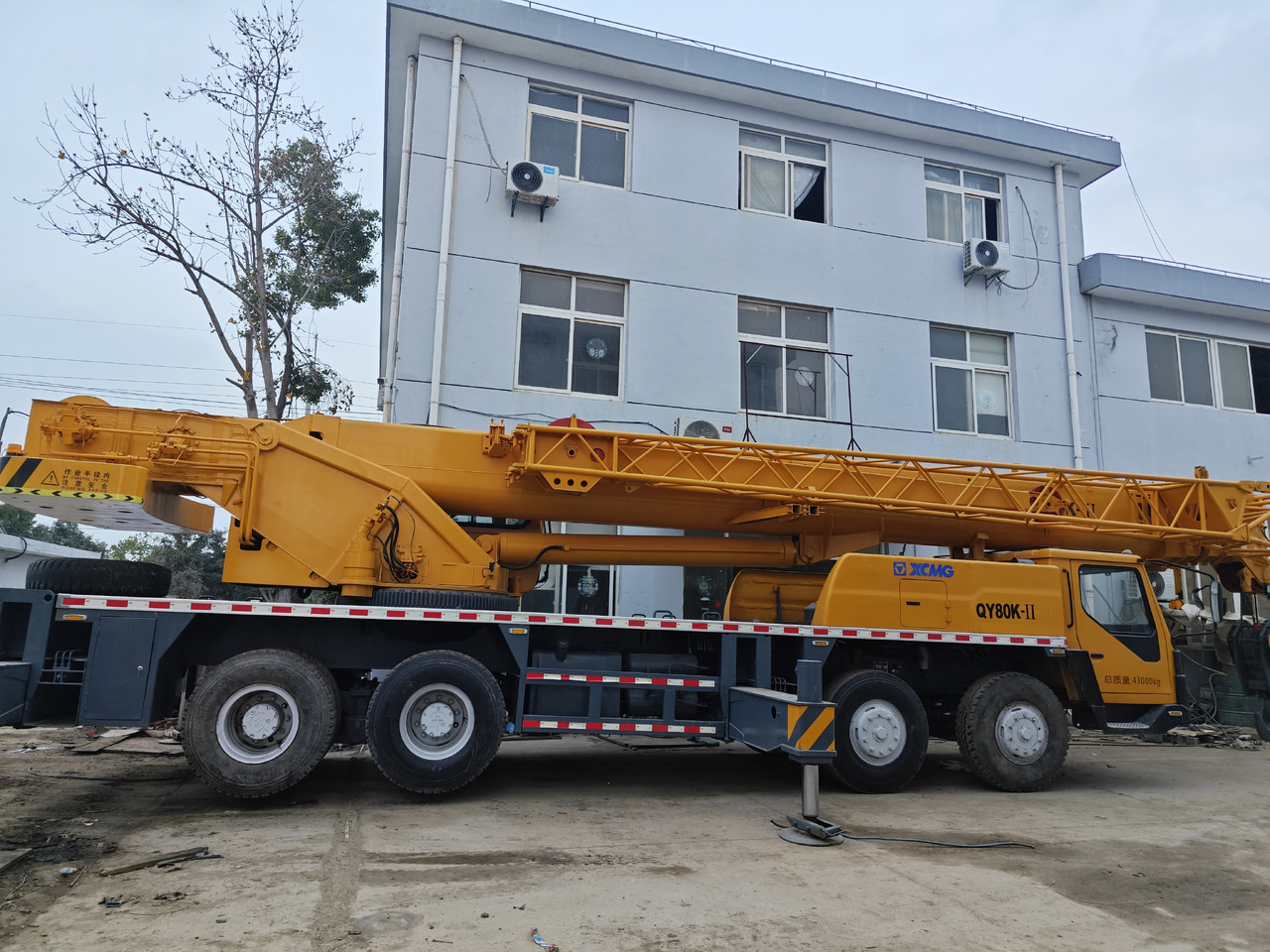 XCMG QY80K 80T TRUCK CRANE - Grue mobile: photos 2 XCMG QY80K 80T TRUCK CRANE - Grue mobile: photos 2