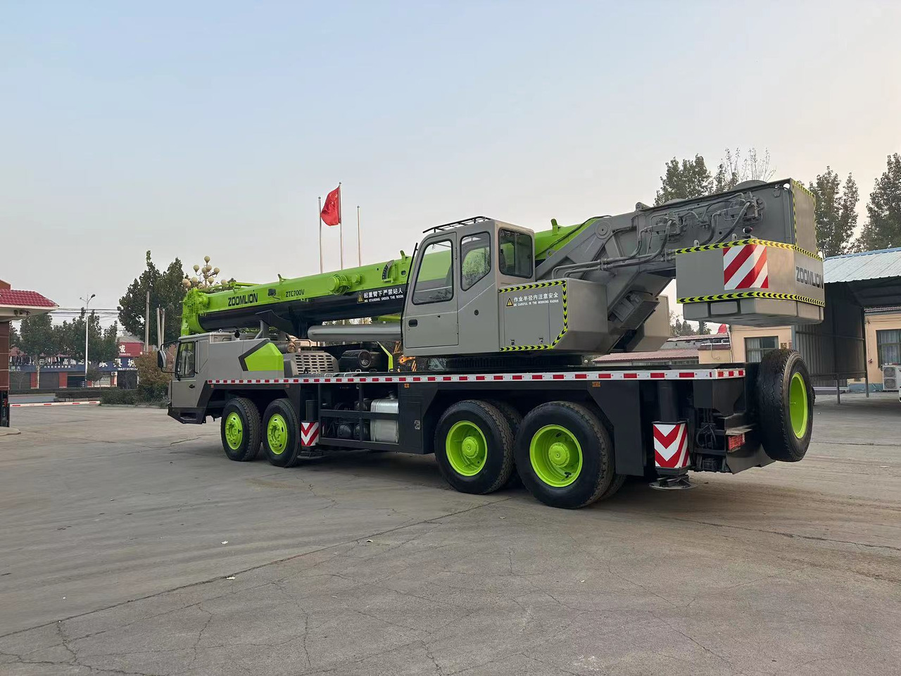 ZOOMLION ZTC700V 70ton - Grue mobile: photos 4 ZOOMLION ZTC700V 70ton - Grue mobile: photos 4
