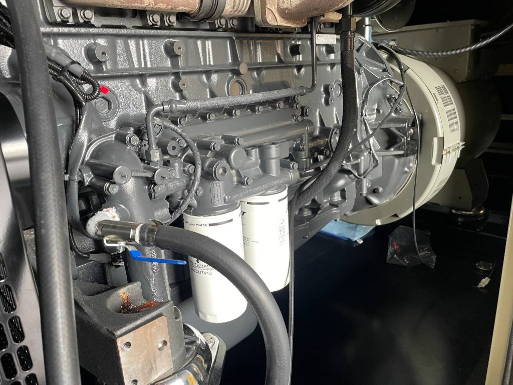 Crédit-bail de Iveco CR13TE3A - 440 kVA Generator - DPX-19796 Iveco CR13TE3A - 440 kVA Generator - DPX-19796: photos 19 Crédit-bail de Iveco CR13TE3A - 440 kVA Generator - DPX-19796 Iveco CR13TE3A - 440 kVA Generator - DPX-19796: photos 19