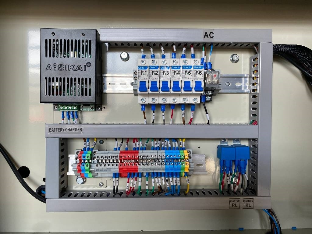 Crédit-bail de Iveco CR13TE3A - 440 kVA Generator - DPX-19796 Iveco CR13TE3A - 440 kVA Generator - DPX-19796: photos 12 Crédit-bail de Iveco CR13TE3A - 440 kVA Generator - DPX-19796 Iveco CR13TE3A - 440 kVA Generator - DPX-19796: photos 12