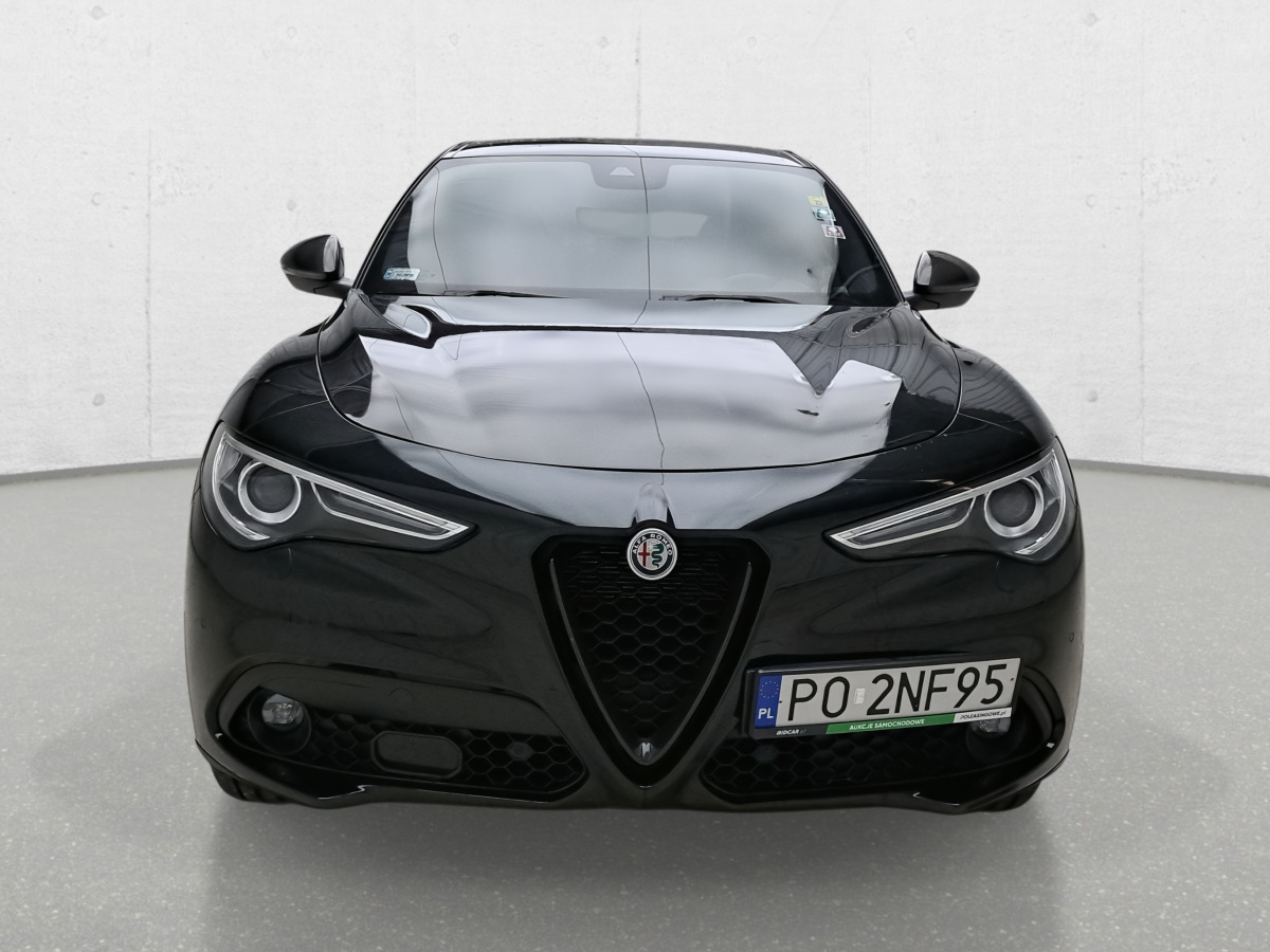 ALFA ROMEO STELVIO KOMBI - Voiture: photos 3 ALFA ROMEO STELVIO KOMBI - Voiture: photos 3