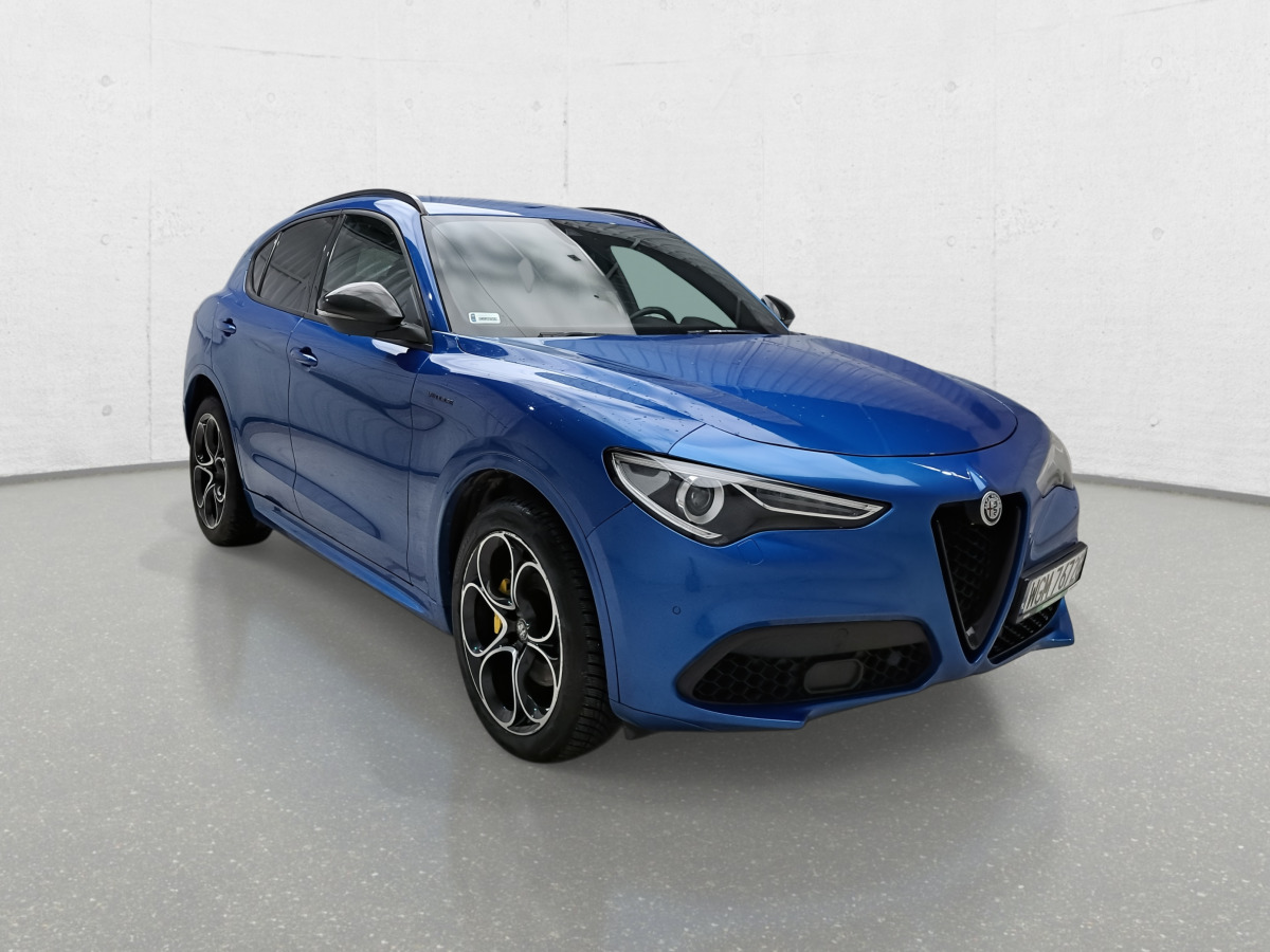 ALFA ROMEO STELVIO KOMBI - Voiture: photos 1 ALFA ROMEO STELVIO KOMBI - Voiture: photos 1