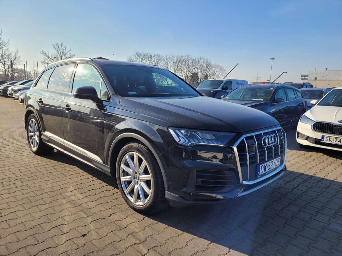 AUDI Q7 SUV - SUV: photos 1 AUDI Q7 SUV - SUV: photos 1