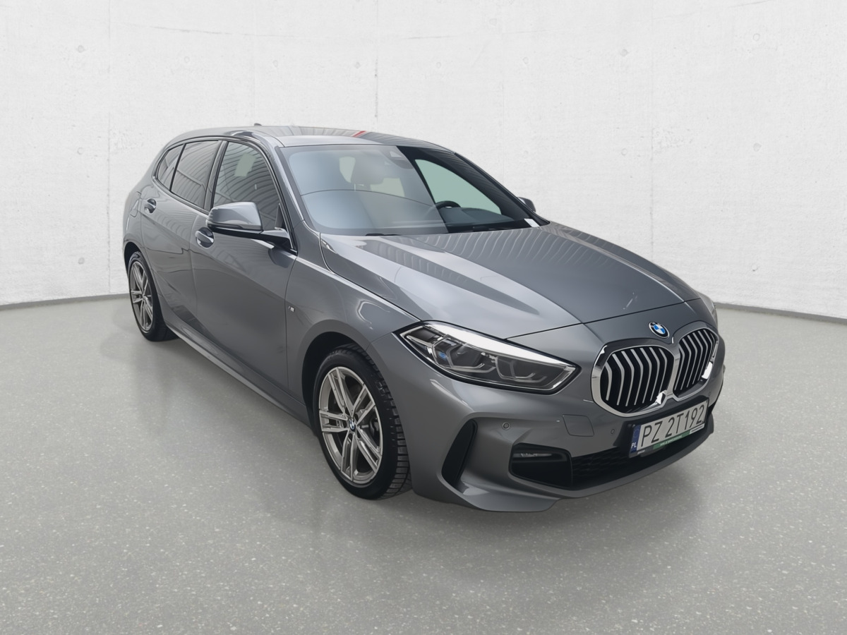 BMW 118D HATCHBACK - Voiture à hayon: photos 2 BMW 118D HATCHBACK - Voiture à hayon: photos 2