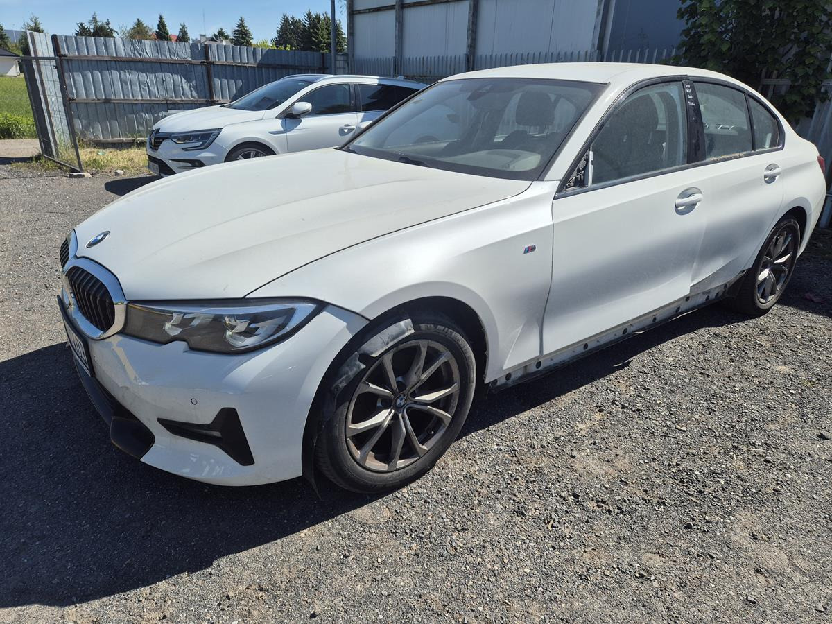 BMW 318 I SPORT LINE SEDAN - Berline: photos 2 BMW 318 I SPORT LINE SEDAN - Berline: photos 2
