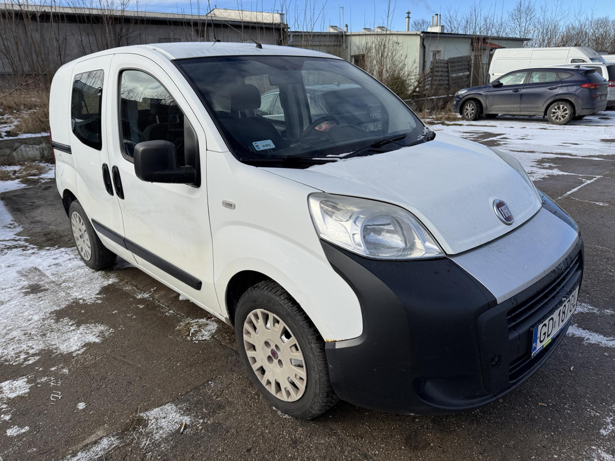 FIAT FIORINO MINIVAN - Voiture: photos 1 FIAT FIORINO MINIVAN - Voiture: photos 1