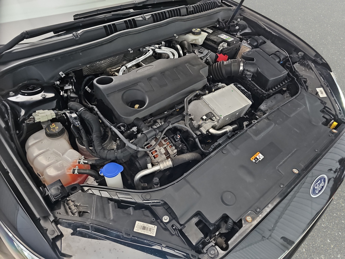 Voiture FORD MONDEO KOMBI: photos 15